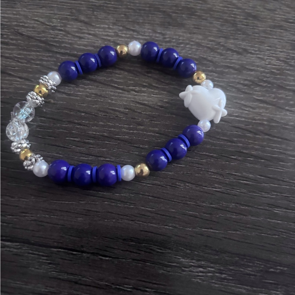 Dark Blue and White Beaded Bracelet Sliver and Gold Crystal clear